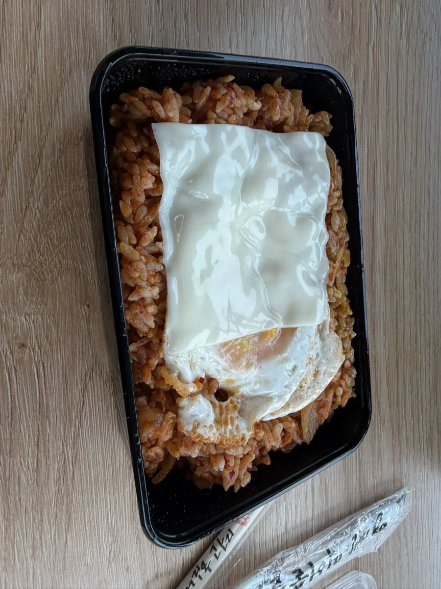 김치볶음밥 도시락 싸주는 아빠.jpg_2.webp