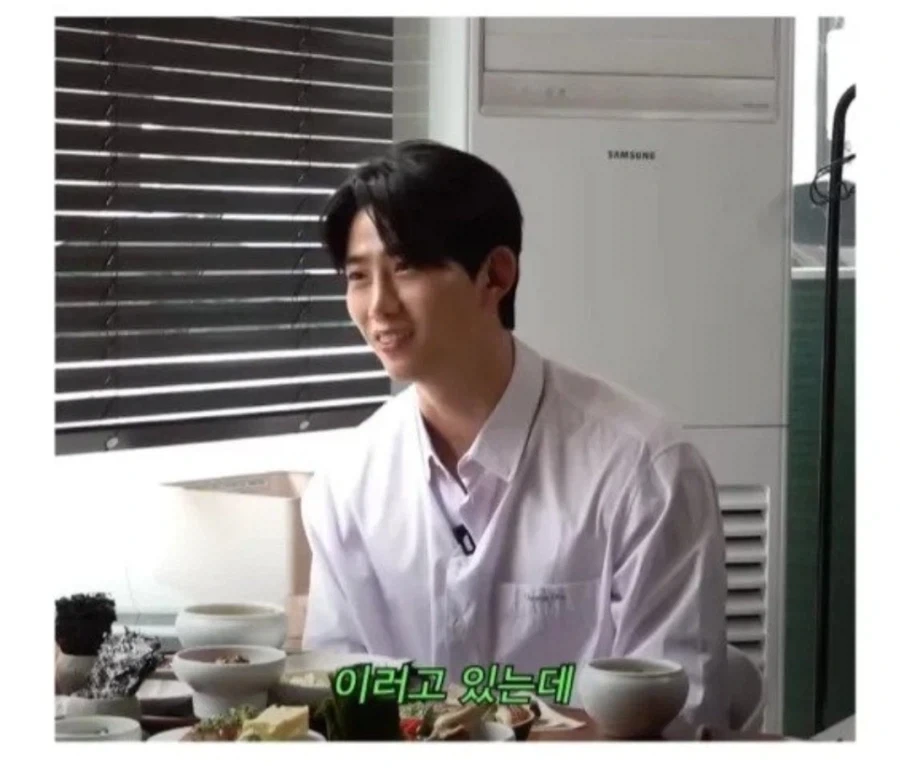 팬이 하트 해달라고 했을때 옥택연 강동원 반응_2.webp