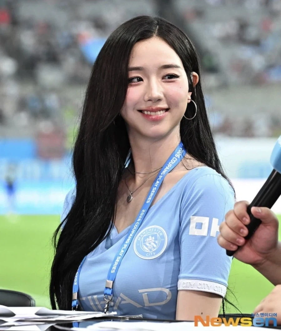 맨시티 여신 ㄷㄷ.jpg_4.webp