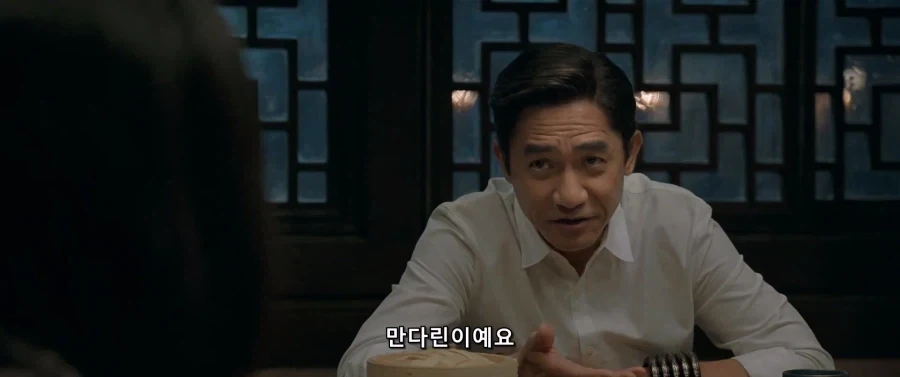 MCU)아이언맨3때 이야기를 해주는 웬우_8.webp