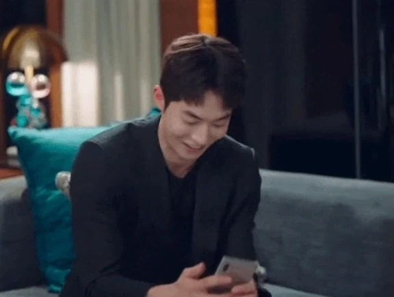 모쏠아다를 연기하는 남주혁.jpg_3.webp