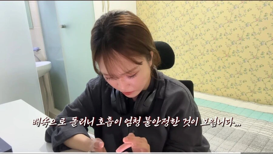 19167b2a3535122de.jpg 리뷰 1점대 고시원 체험해본 여성 유튜버 jpg