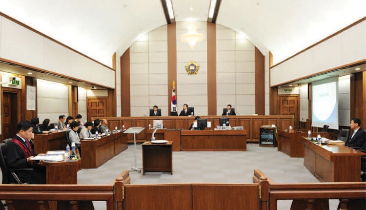 차를 좀 빌려달라고 하는 친구 이미지 4