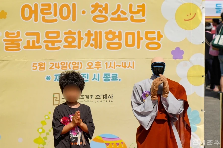 디즈니에서 찍은 다큐에선 안나온 한국 불교의 또다른 모습.JPG_13.webp