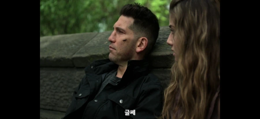 MCU)퍼니셔가 피터를 챙겨주는 이유_4.webp