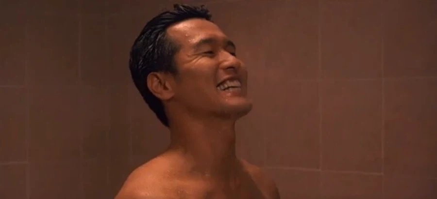 영화 공공의 적에서 기억에 남는 장면_3.webp