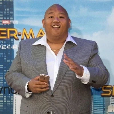 이환) 나 모바일로 배구하니까 힘들어서 제트스키 매장 갔는데 대표 이미지