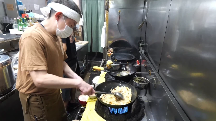 일본 어느 식당의 대표메뉴 마늘 볶음밥.jpg_10.webp
