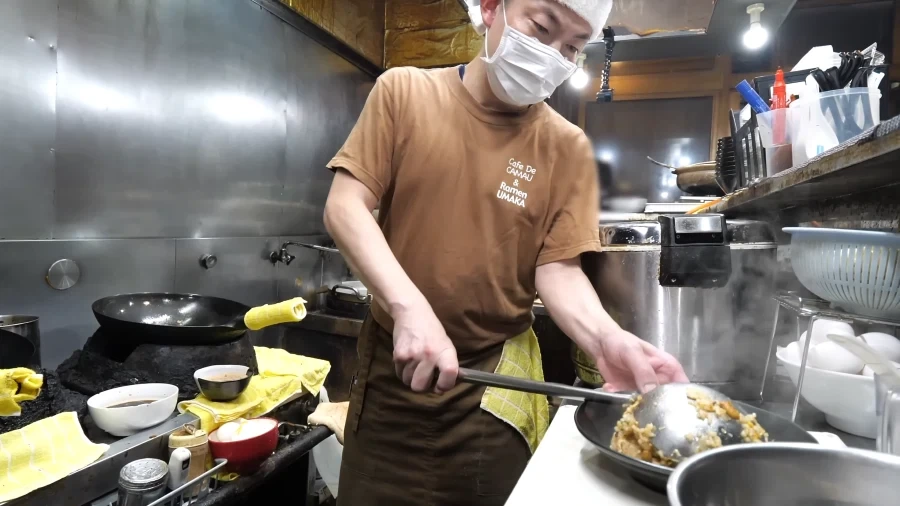 일본 어느 식당의 대표메뉴 마늘 볶음밥.jpg_18.webp