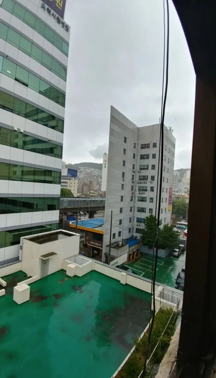스타워즈)제국놈들 혼내주는 레지스탕스 영웅 두명의 희생어린 마지막 장면 이미지 9