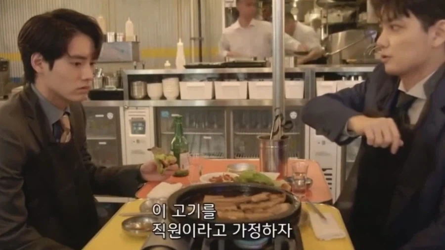 히틀러의 죽음과 독일의 항복 소식을 듣고 슬퍼하는 미군들 이미지 2