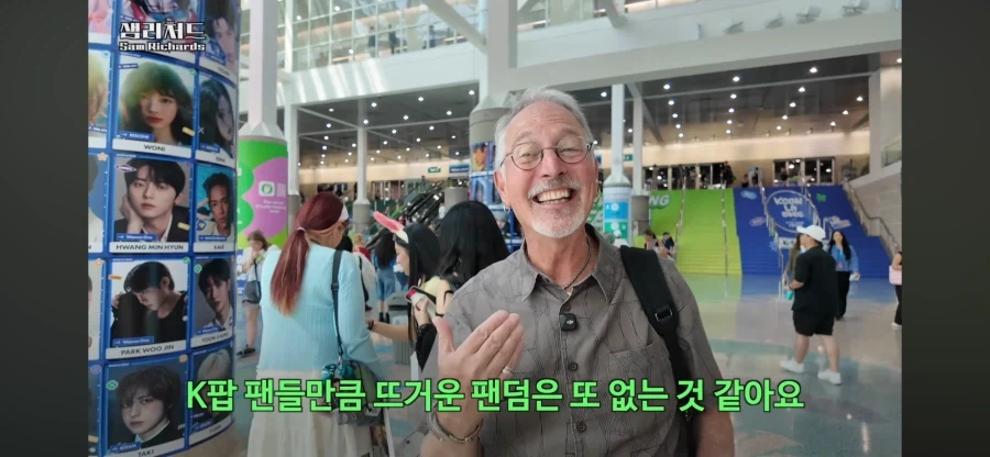CNN: 로봇이 전부 흰색 계열인 건 인종차별이야! 대표 이미지