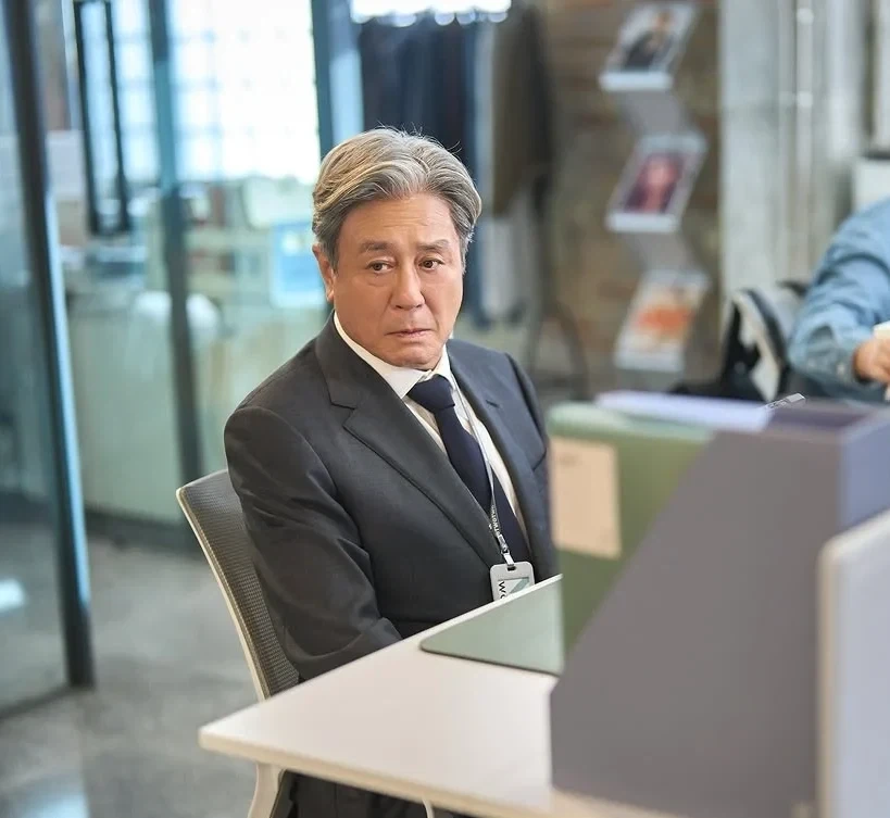 누구야? 이 무서운 분은?_2.webp