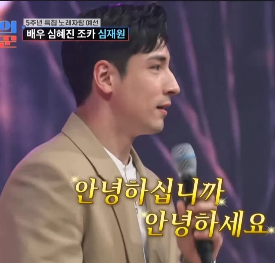 전문게임용 모니터는 fhd도 많이 쓰는구나 대표 이미지