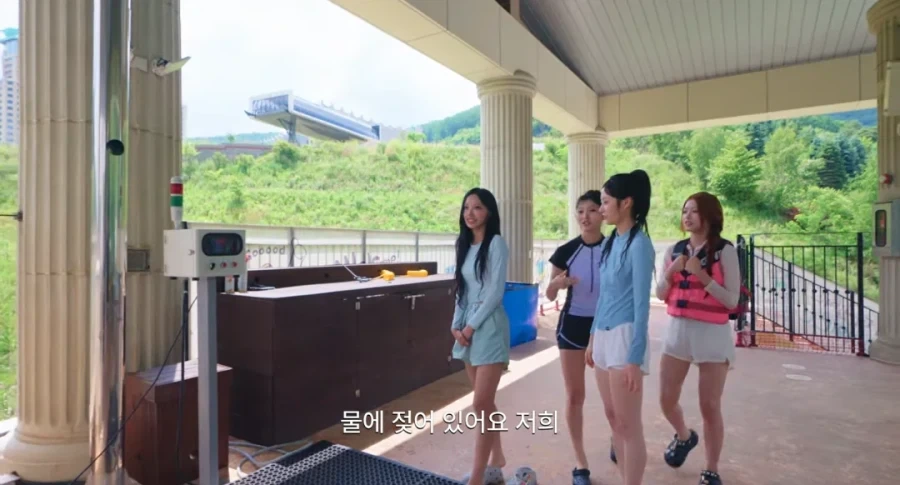 4명이서 180kg이 안된다는 리센느 맴버들