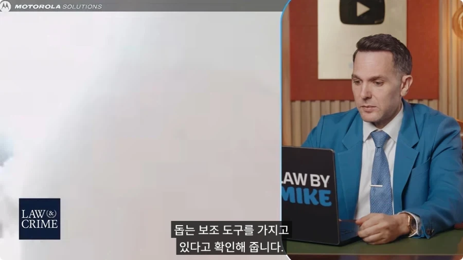 시각장애인을 체포하는 미국경찰.jpg - 이미지 49