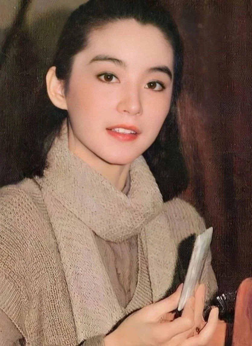 70년대 교복 촌스럽지 않게 입는 법 - 이미지 3