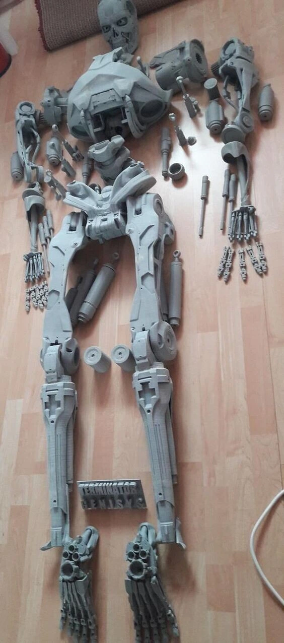 주문한 로봇청소기 도착했는데 조립 원래 이렇게 어렵냐?