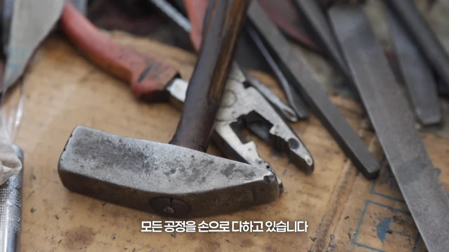150년째 총을 팔아 먹고사는 파키스탄 마을 - 이미지 12