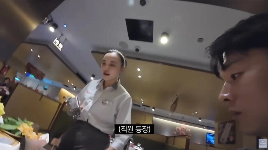 훠궈 처음 먹는 손님을 본 가게 직원들 - 이미지 8
