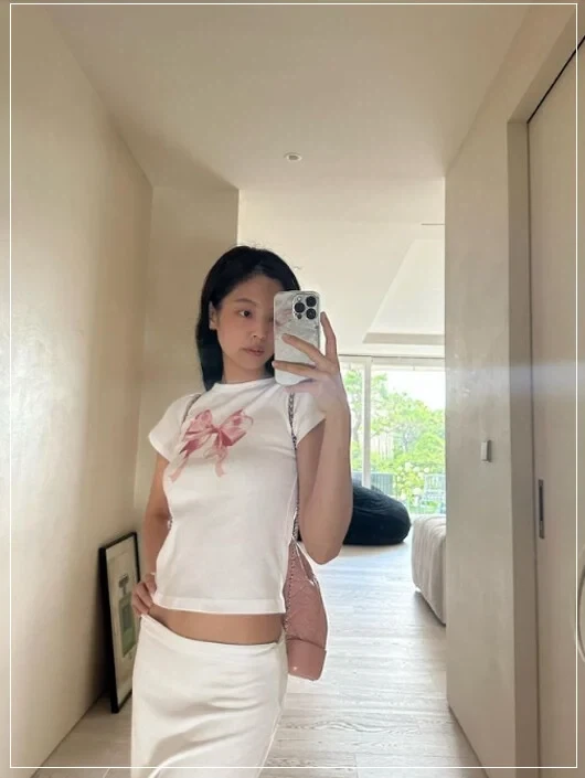 수지 제니가 입은 티셔츠 가격.jpg - 이미지 4