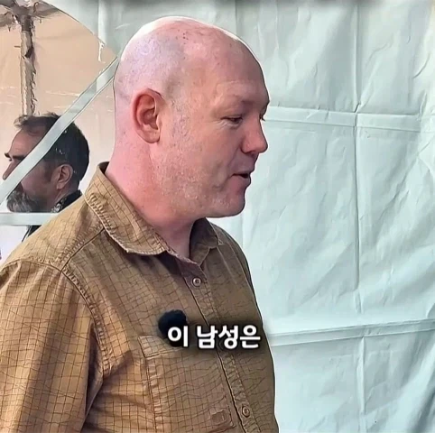 룸메이트에게 5만원 주고 산 마리오 모형의 가치.jpg