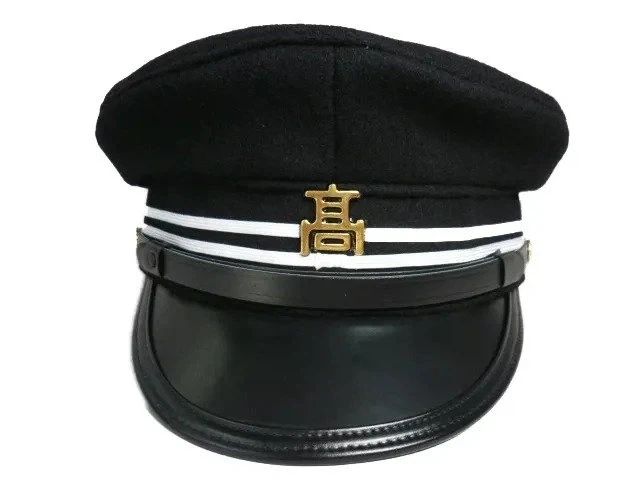 과거 대학생들이 썼던 학생모.jpg
