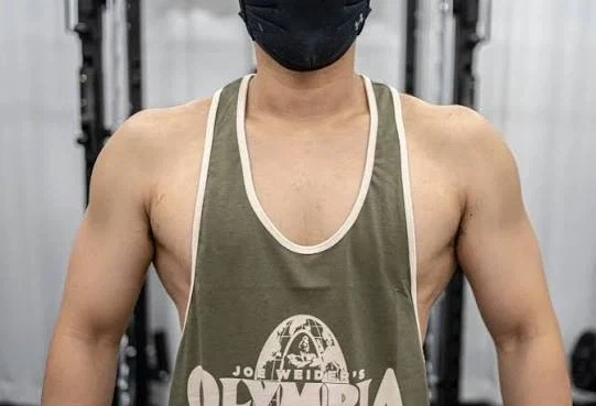 헬스서 보면 꼴깞떤다고 생각되는 옷차림들