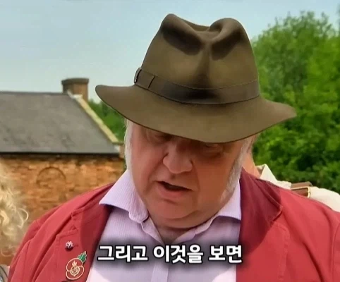 노인이 40년 넘게 가지고 있었던 골동품 리볼버의 가치.jpg - 이미지 17