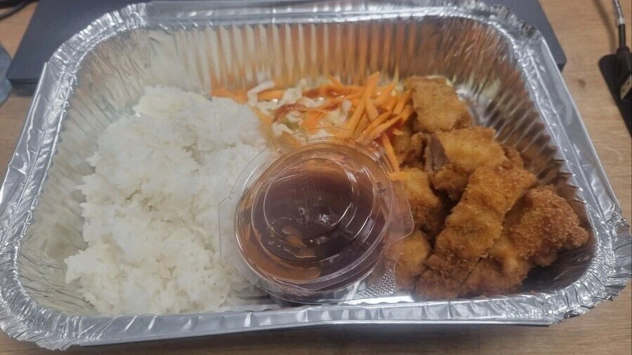 회사식당밥이 13800원인데도 불만없는 회사직원 - 이미지 2