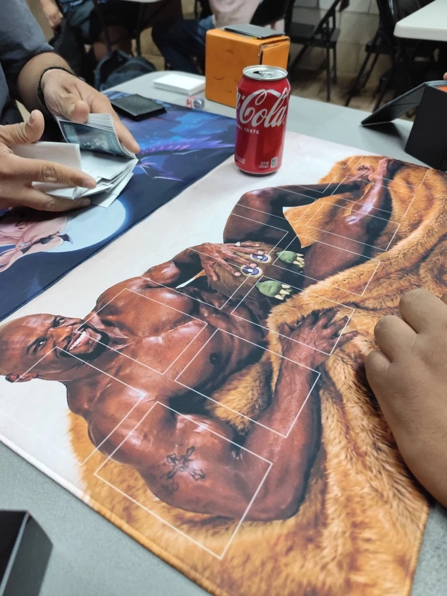 유희왕 오프게임에서 정신공격을 시도하는 상대