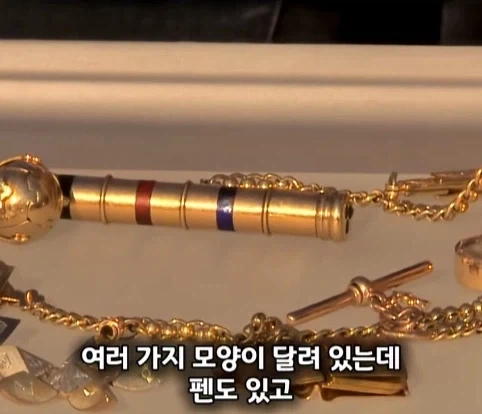 실제 프리메이슨 회원이 수집한 프리메이슨 황금 수집품의 가치.jpg - 이미지 9