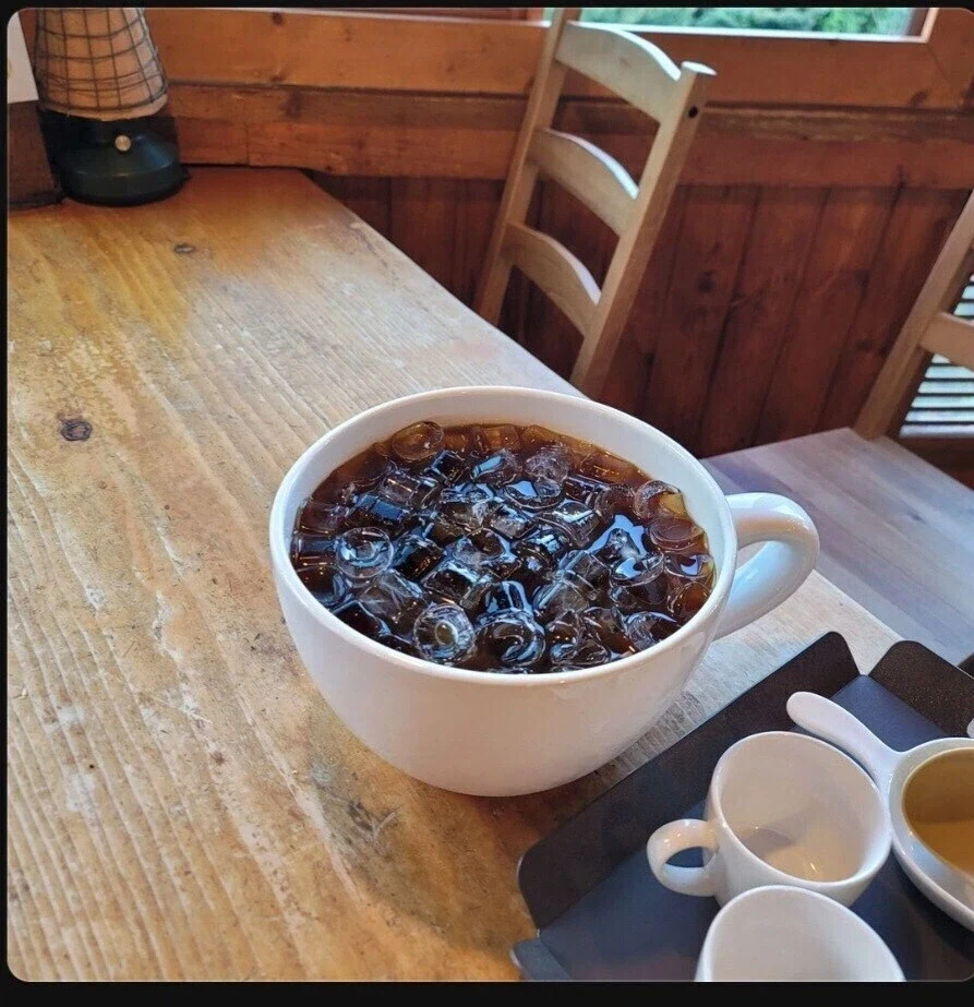 가을에 느끼는 커피한잔의 여유!!