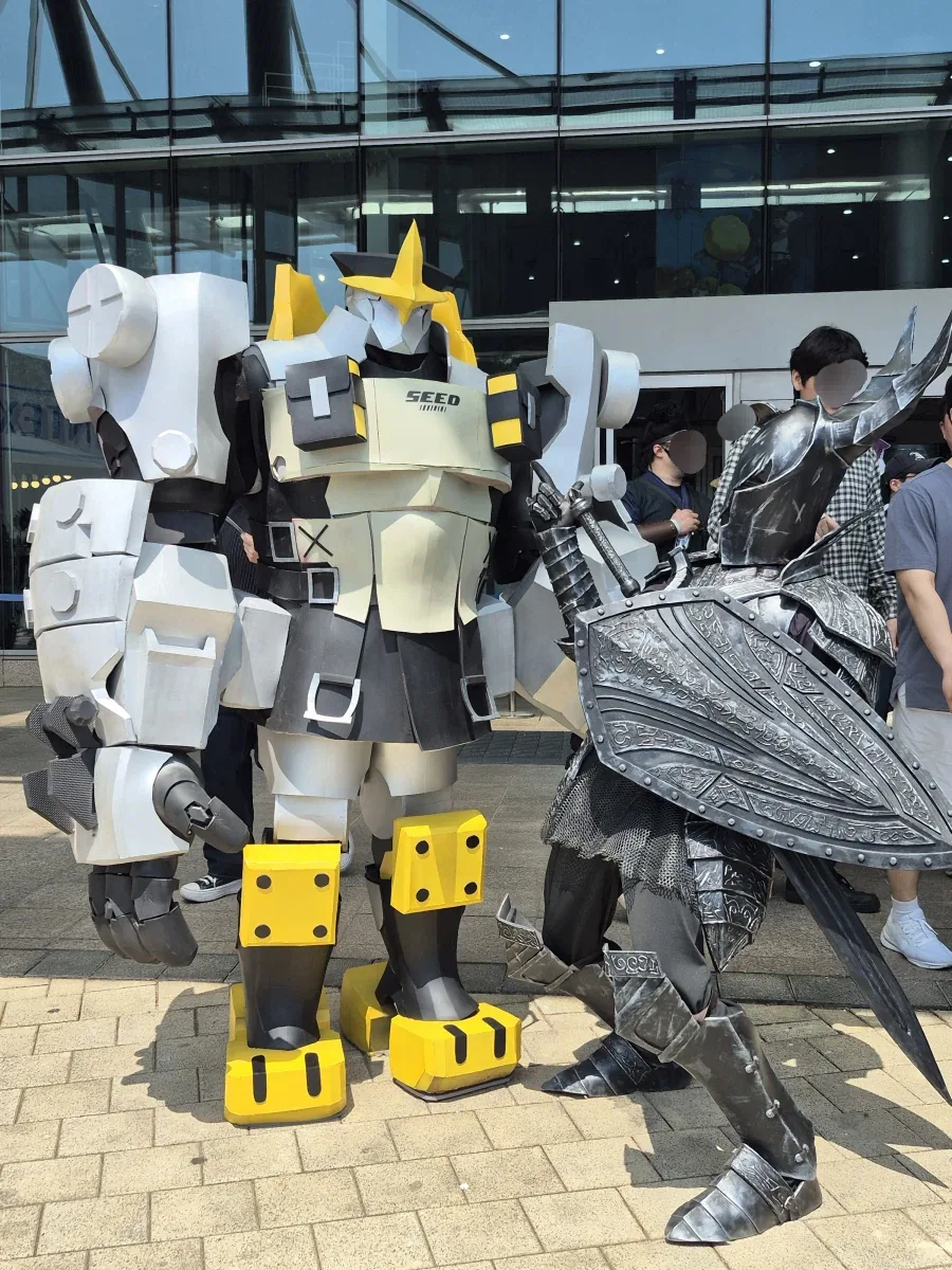 코스어랑 사진 찍었던거?