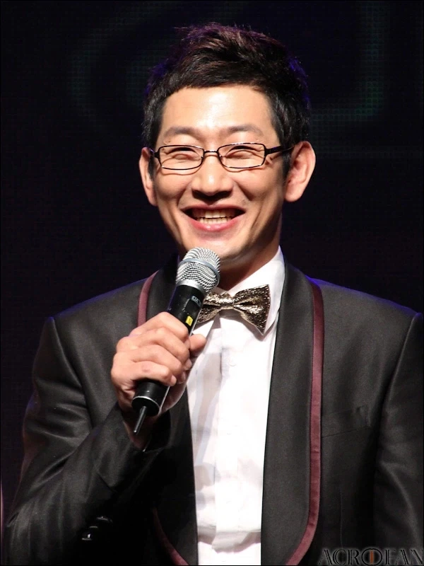 생각해보니 김창X 둘 다 밈으로 이미지 세탁 잘 됐네