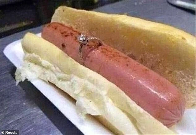 "이건..... 아버지의 반지?"