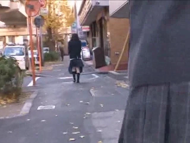 여학생이 등교할 때 위험하니까 피해야 할 사람 - 이미지 2
