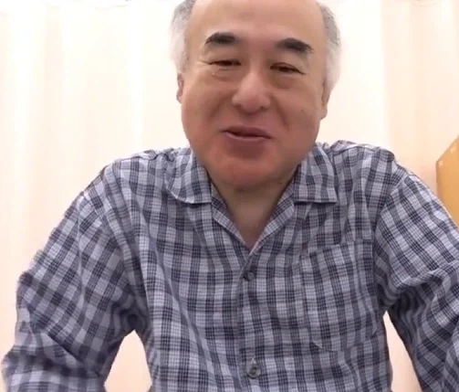 푸근하고 안심이 되는 옆집 할아버지같은 인상