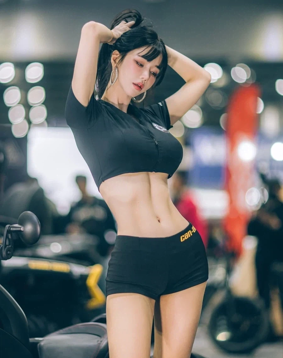 평범한 레이싱걸 눈나 - 이미지 8