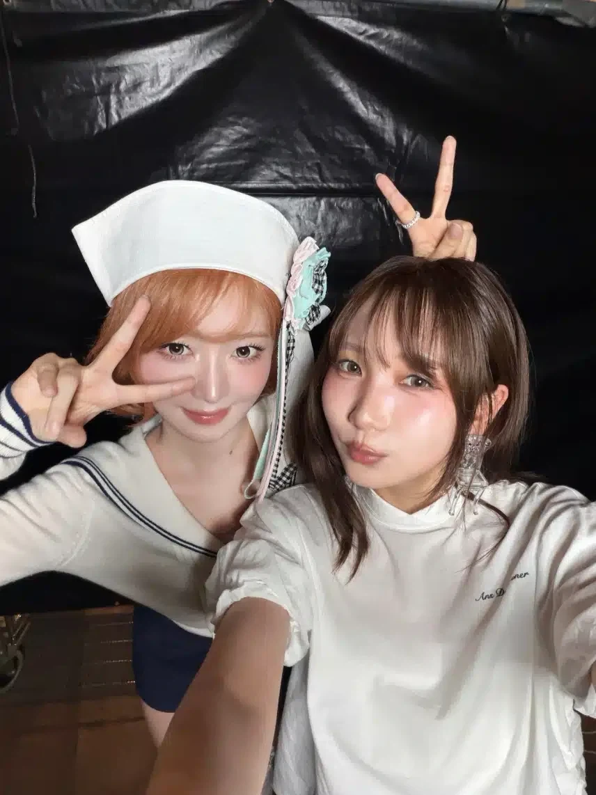 아이브 레이 누나 & 요아소비 누나.jpg