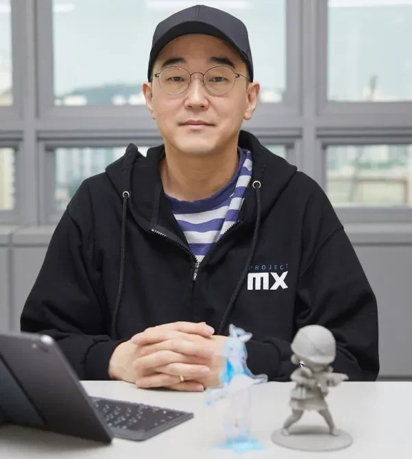 김용하는 75년생인데 중년 아저씨 느낌이 안나고 젊은 청년 느낌 나네