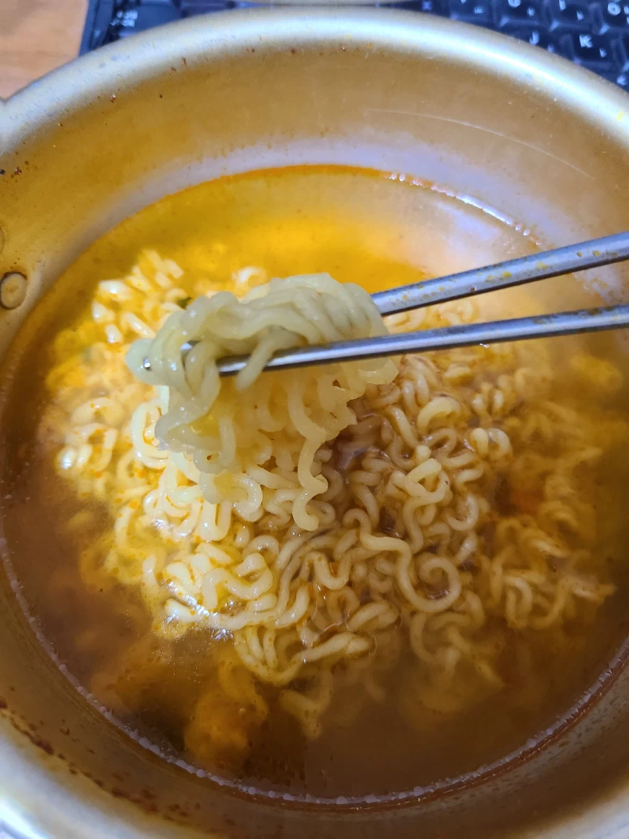 라면국물 다버리고 - 이미지 2