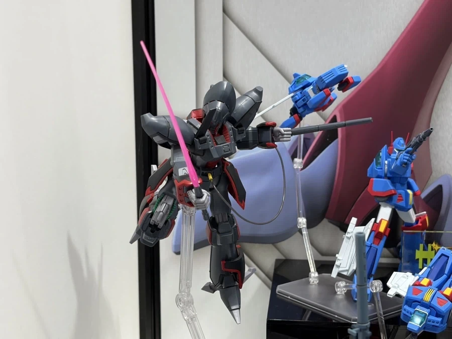 HG 1/144 칼바리 템플 근위사단병 전시 사진