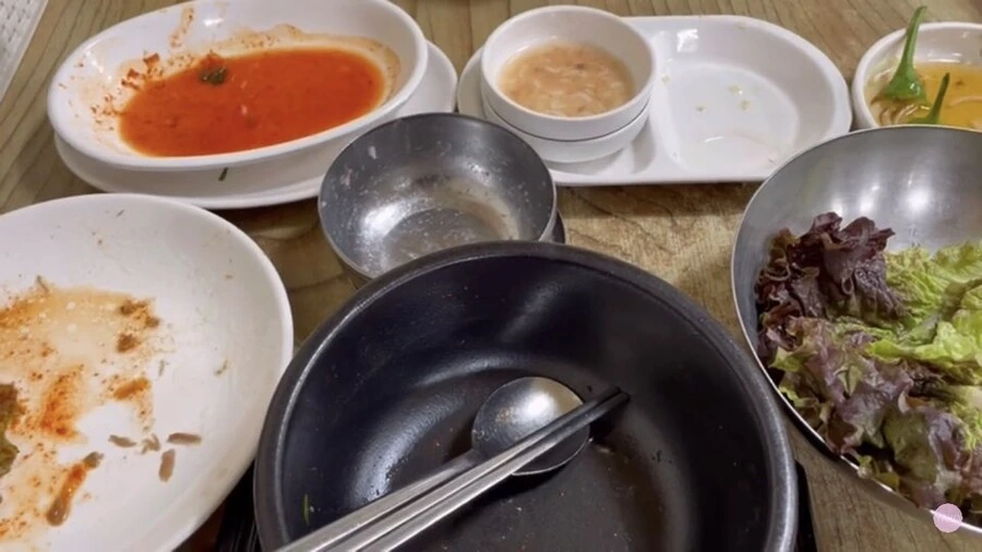 진짜 한국 맛집을 체함한 일본녀 - 이미지 9