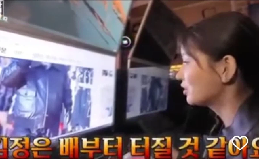 마침내 김정은을 사진으로 영접한 탈북여성의 반응 - 이미지 2