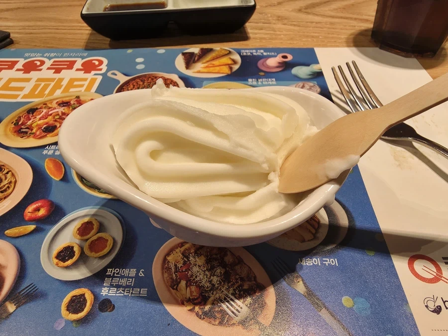 치이카와 극장판 보기전에 밥먹는중 - 이미지 5