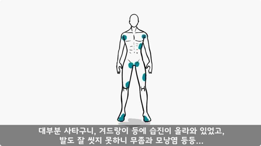 간호장교와 팔짱 낀 병사 보고 웃었다가 30년 동안 후회한 일.jpg - 이미지 20