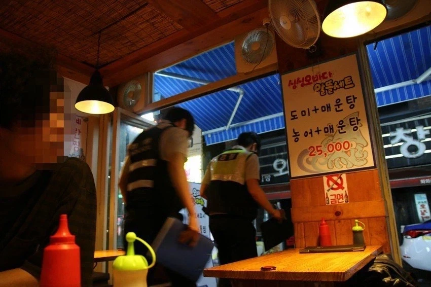 술마시는데 어떤 여자가 자꾸 같이 마시자는 이유가 - 이미지 4