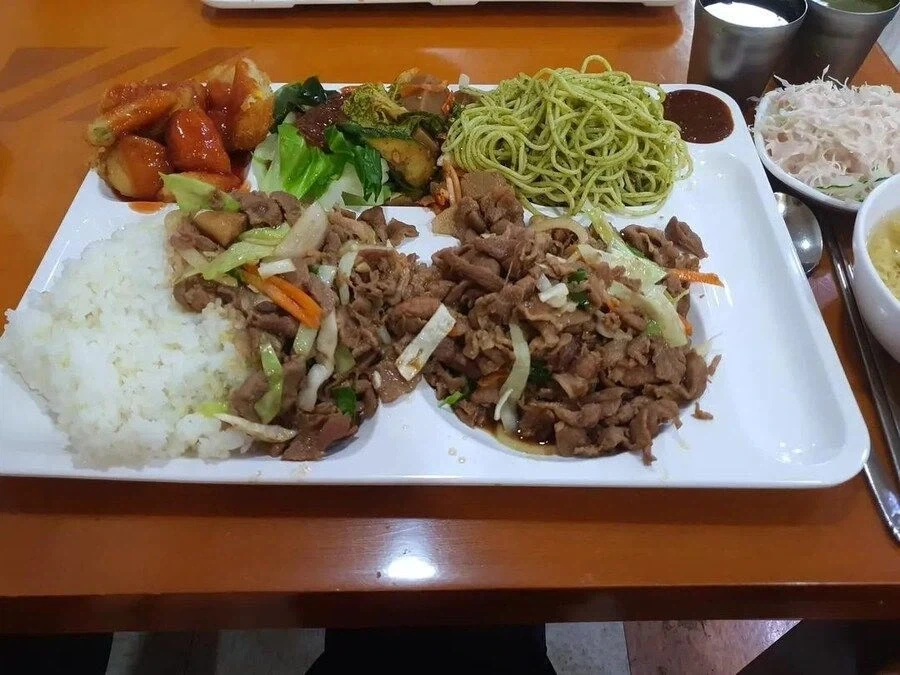 호불호 갈리는 7000원 무한리필 식당.jpg - 이미지 4