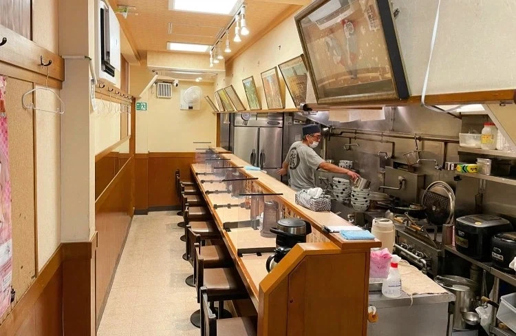 아직도 일본어로만 주문을 받는 라멘가게